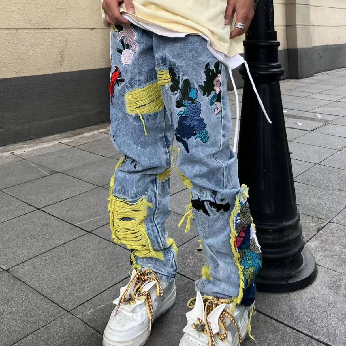 European and American High Street Brushed Embroidered Jeans Men's hiphop Fried Street Straight Loose Trousers for Foreign Trade Couple