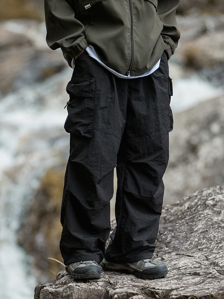 Water-Repellent Paratrooper Cargo Trousers — Double-Pleated, Large Pockets, Japanese-Style Loose Fit | Spring
